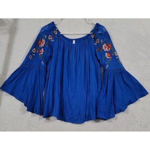 Pink Blush Women's Floral Embroidered Off Shoulder Bell Sleeve Blue Size Small